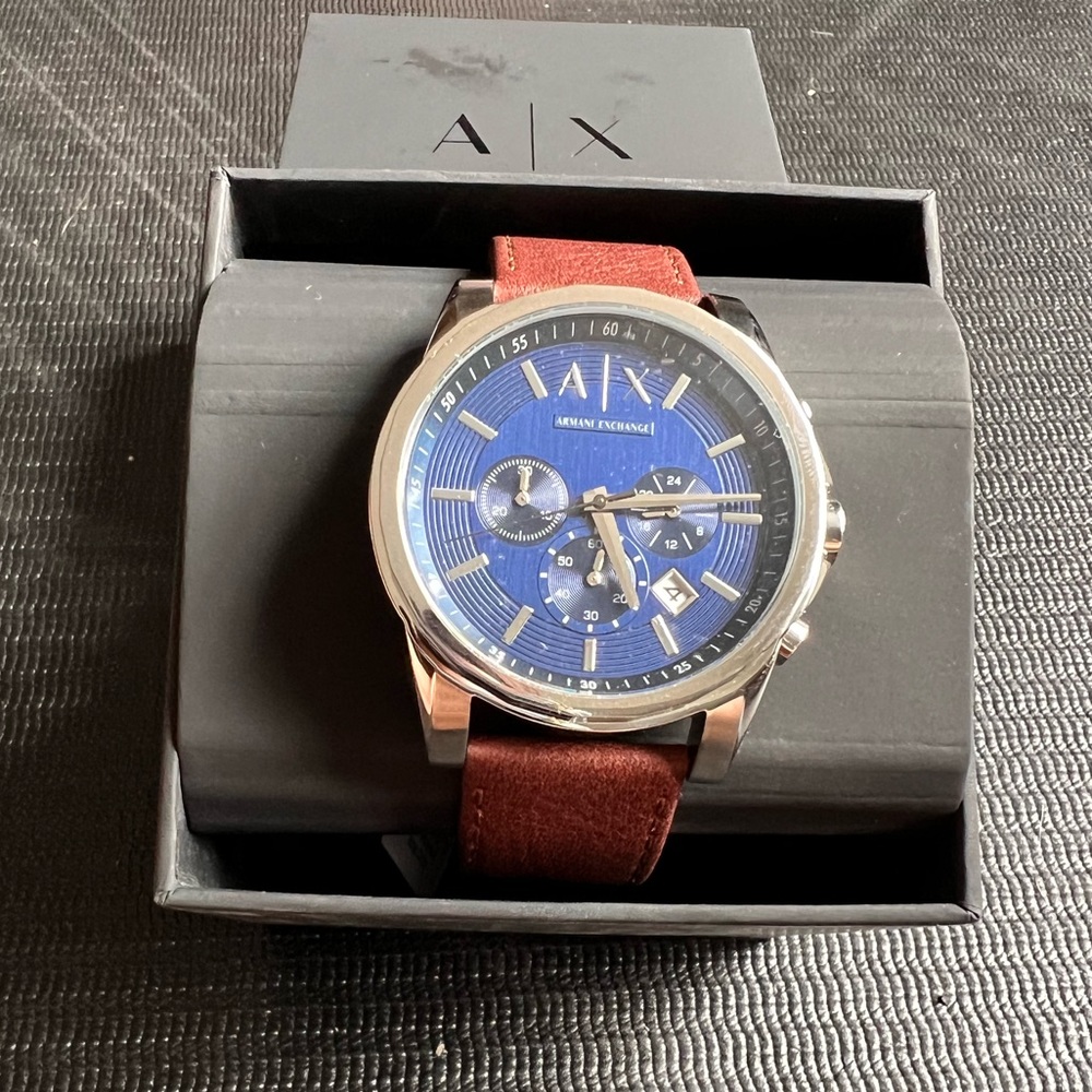Armani Exchange Men’s Watch - Picture 3 of 3